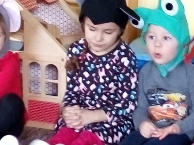 Hrajeme pohádku O rukavičce