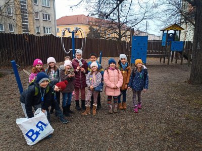 ŠD III - Turistický deníček - Návštěva dětského hřiště u Husovky a procházka na náměstí