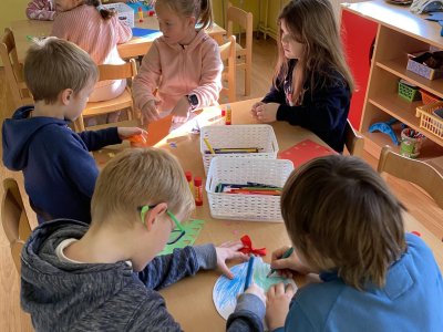 Společné tvoření a hraní s dětmi ze ZŠ