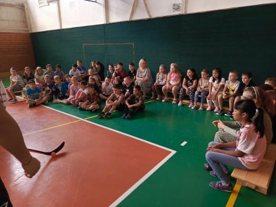 23_09_11 ukázka hokejbalu