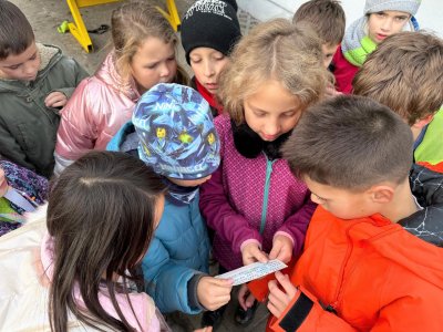 Programová družina - hledání pokladu na školní zahradě