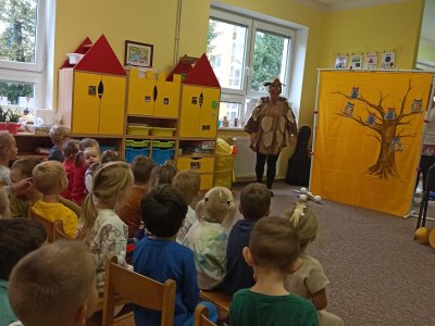 Divadelní představení "O líně sovičce Emilce"