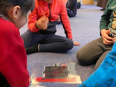 25_12_15 Knihovna-Kocoure, ty se máš