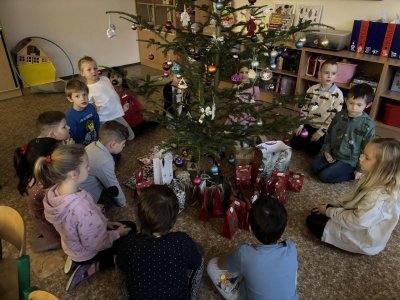 25_12_19  Vánoce v 1.A