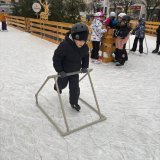 Bruslení na náměstí během prosince