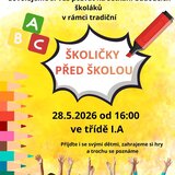 Školička před školou
